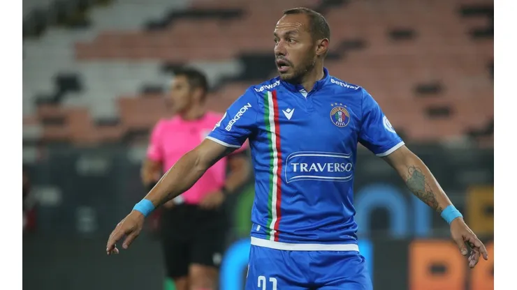 Díaz sacó aplausos en el Monumental por fair play.