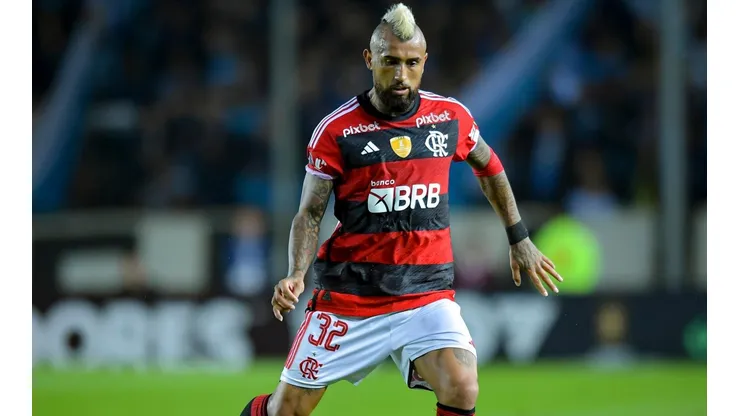 Arturo Vidal es parte del mediocampo del Flamengo