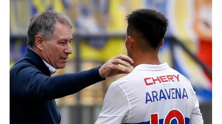 El técnico de la UC atendió a los medios en la antesala del duelo contra Huachipato