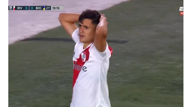 Pablo Solari estuvo muy cerca de inaugurar el marcado en el Superclásico de Argentina