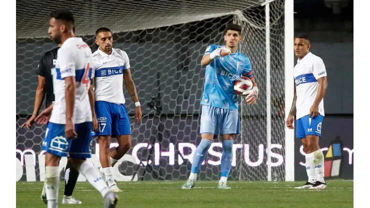 Universidad Católica será local ante Huachipato en Rancagua.