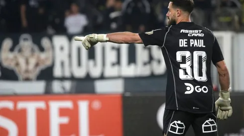 Fernando de Paul no logró hacer mucho ante Boca Juniors en el arco de Colo Colo