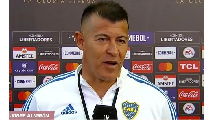 Jorge Almirón dialogó en la antesala del partido en el Monumental.