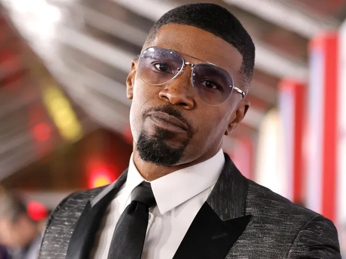 Jamie Foxx lleva tres semanas hospitalizado