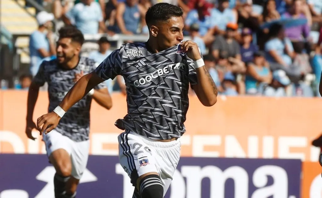 Jordhy Thompson podría volver al fútbol chileno.