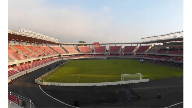 ¿Uno menos para Universidad de Chile? Alcalde de La Serena le cierra el estadio a clubes con "barras conflictivas"