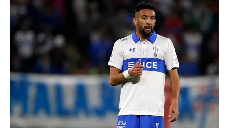 Mauricio Isla sigue generando polémica en su estadía en la UC