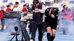 El camarógrafo de TNT Sports relató su experiencia por la bomba de ruido que cayó a su alrededor.