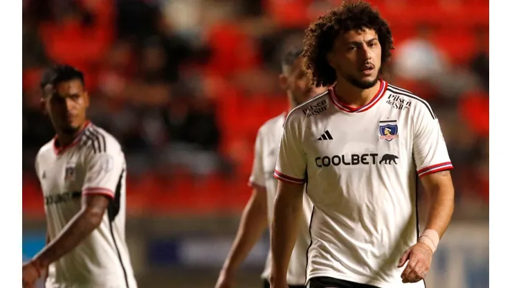 Falcón sacó aplausos con comentada pirueta en partido ante La Calera.