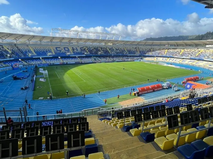 Conoce cómo amaneció el Ester Roa Rebolledo para recibir el clásico