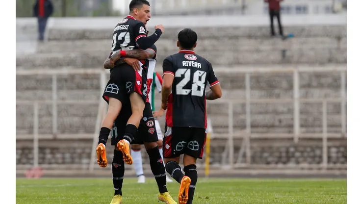 Pablo Aránguiz fue clave en el partido de Ñublense ante Palestino