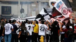 Los hinchas de Colo Colo dijeron presente en las cercanías al estadio de Unión La Calera