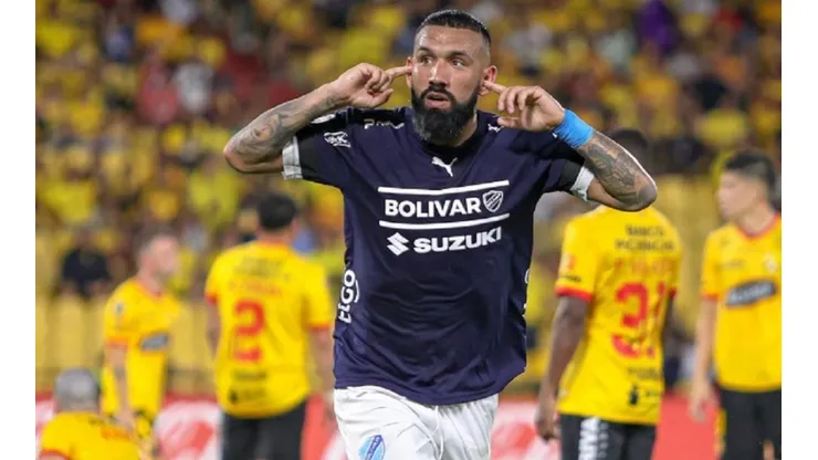 Ronnie aclaró la lesión que sufrió en Bolivia.