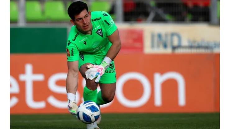 ¡De no creerlo! Detienen a arquero de Santiago Wanderers por hurto en supermercado de la región