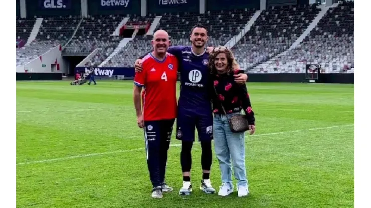 Suazo va en búsqueda de su primer título en Francia.