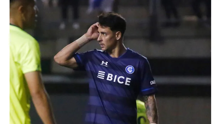 El delantero argentino descartó un quiebre en el camarín cruzado