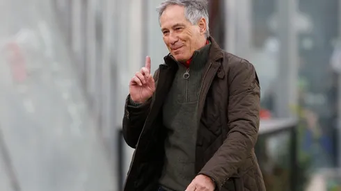 Ariel Holan no estará disponible para el Clásico Universitario