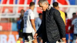 Ariel Holan nuevamente es criticado en Argentina.