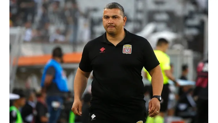 Muñoz tendrá una reunión con el presidente de Curicó Unido sobre su futuro en el club.