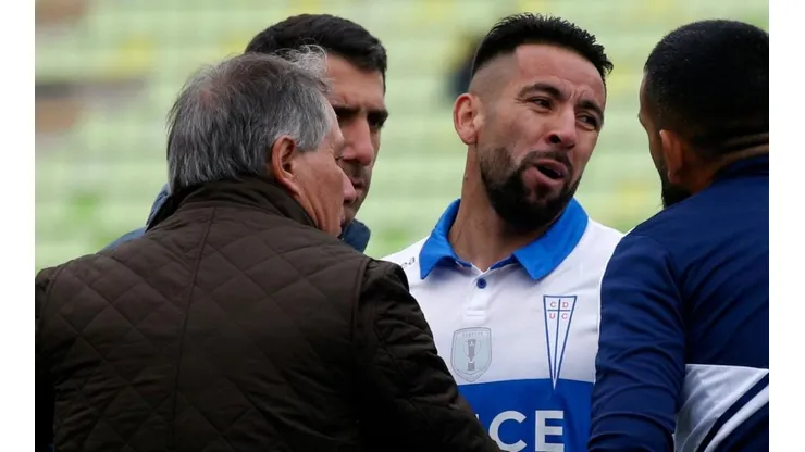 El técnico busca alternativas en el equipo para reemplazar a Isla
