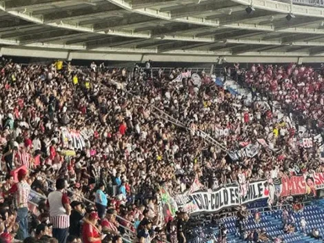"Son miles": Youtuber europeo se cae de espaldas con la hinchada de Colo Colo