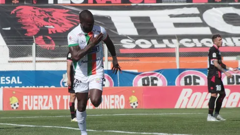 Cecilio Waterman otra vez despuntó y marcó un gol con Cobresal ante Curicó