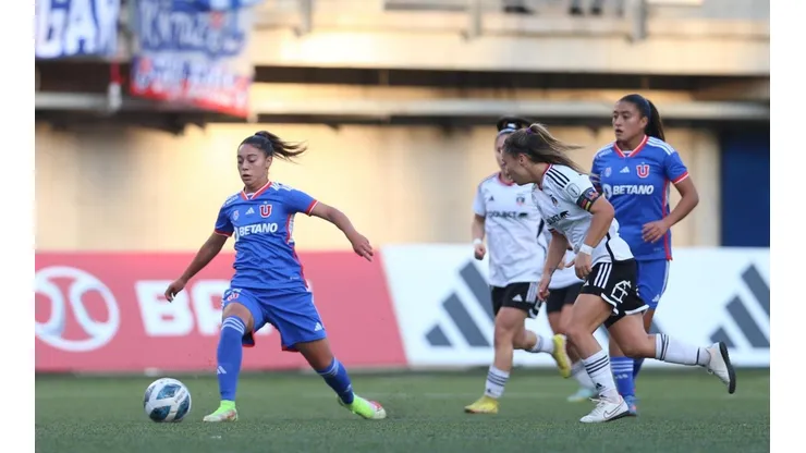La U derrotó tres a cero a Colo Colo en el Superclásico Femenino