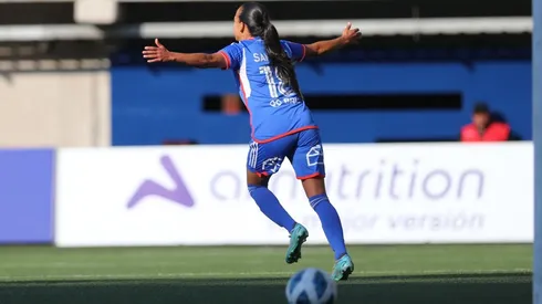 La felicidad de Bárbara Sánchez en el triunfazo de la U sobre Colo Colo