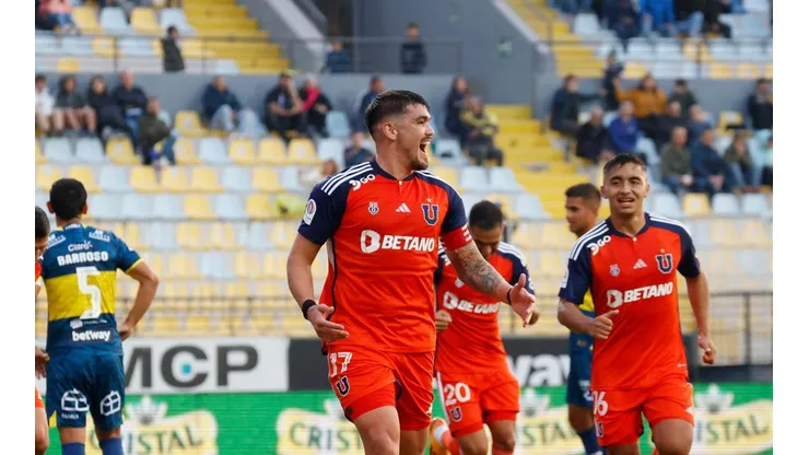 El capitán de la U marcó el primero para la U ante Everton