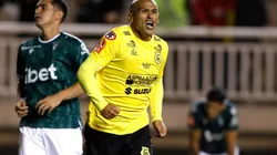 Humberto Suazo continúa vigente con sus goles en San Luis