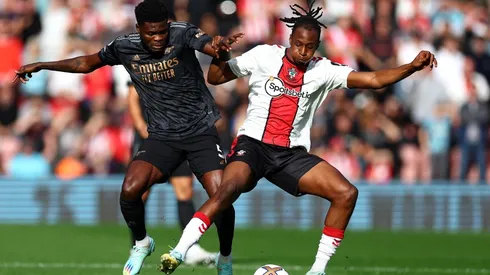 Arsenal tiene cuatro puntos de ventaja sobre Manchester City