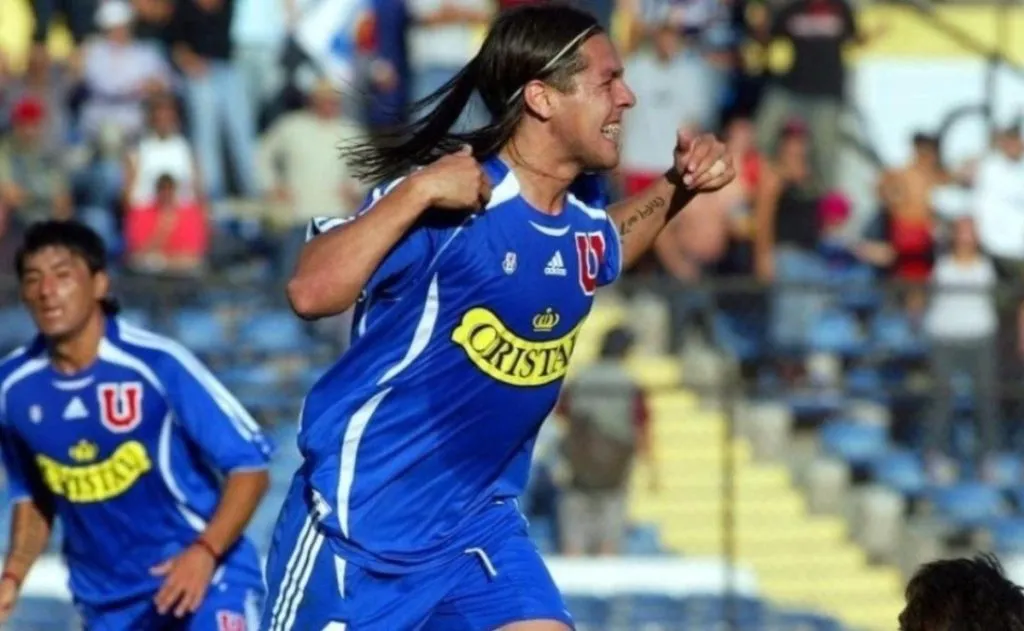 Hugo Droguett llamó a reforzar el mediocampo de Universidad de Chile.