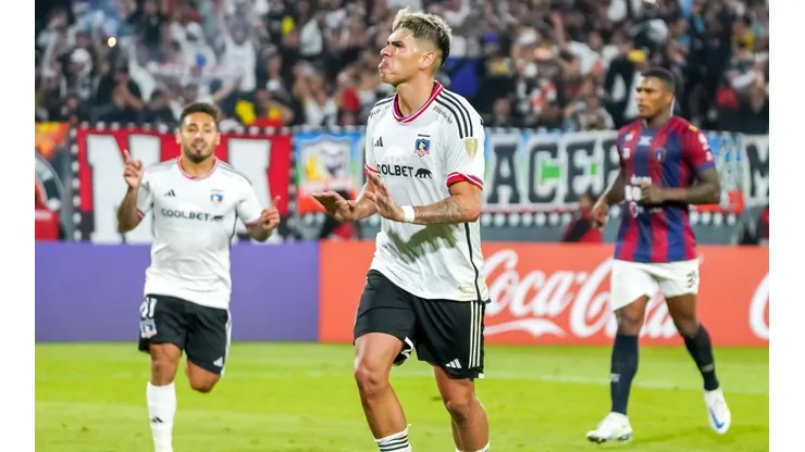 Palacios anotó el primero para Colo Colo ante Monagas.