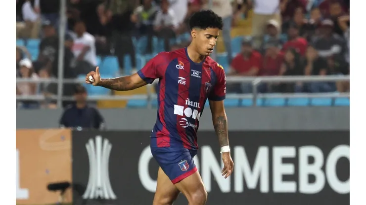 Monagas visita a Colo Colo por Copa Libertadores.