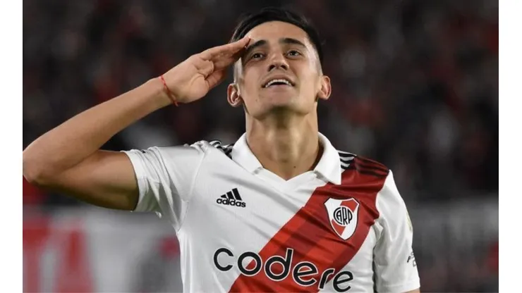 Pablo Solari anotó un golazo en River Plate
