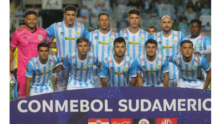La Academia tiene formación confirmada para enfrentar a Liga de Quito