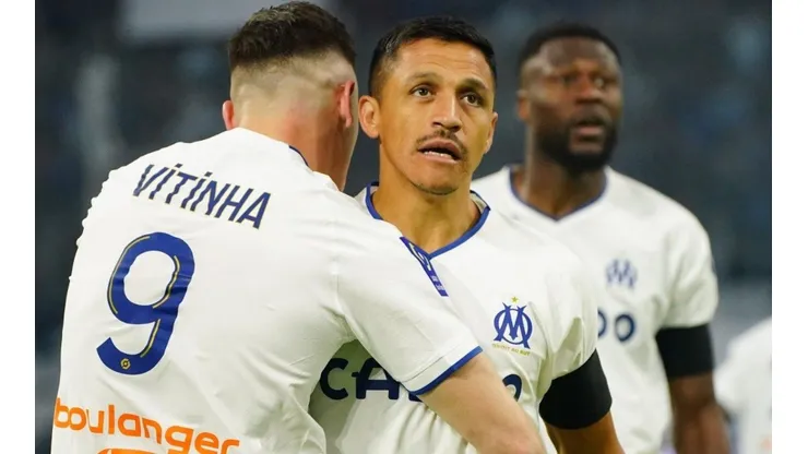 Desmienten llegada de Alexis a River Plate.