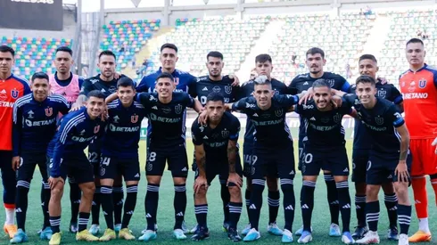 Los hinchas de la U aplauden el gesto de la U con la familia de Sánchez.