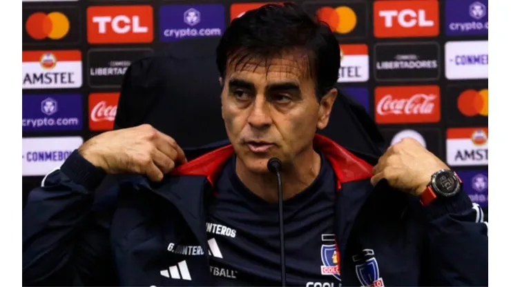 Gustavo Quinteros y su gran dolor de cabeza con los refuerzos de Colo Colo