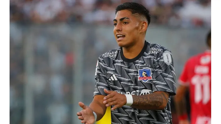Colo Colo emitió un comunicado oficial por la situación de Thompson.