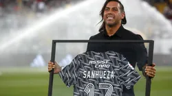 Sanhueza seguirá ligado al club albo, aunque en el fútbol amateur.