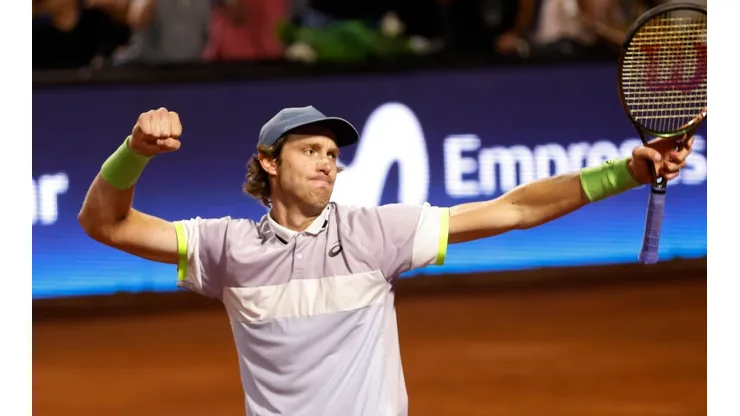 Jarry avanza de ronda en el ATP 500 de Barcelona