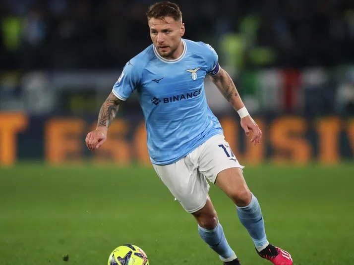 Crack de Lazio sufre brutal accidente de tránsito en Italia