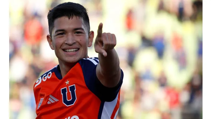 Universidad de Chile espera utilizar una camiseta negra todos los años en el mes de abril.