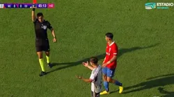 Leonardo Gil dejó a Colo Colo con un jugador menos