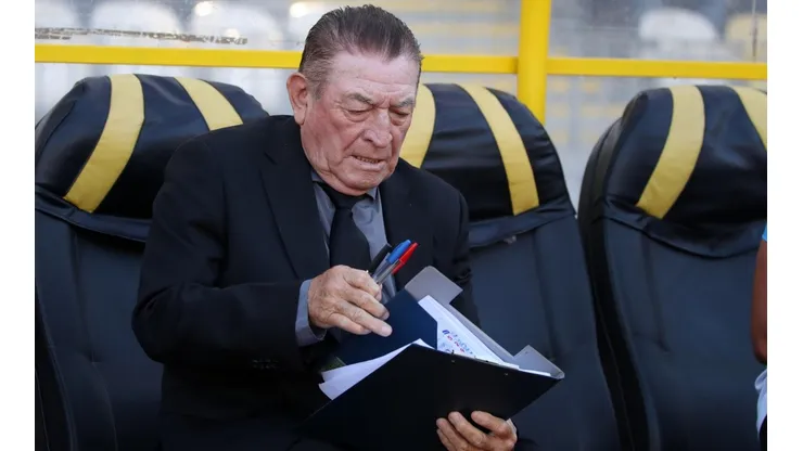 Clavito Godoy cree en las camas a los entrenadores