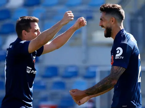 Larrivey saluda con el corazón a su amigo Walter Montillo