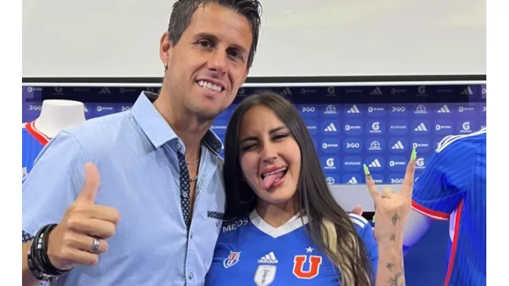 Las jugadoras azules se lucen con Blue Mary