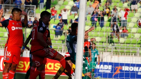 Universidad de Chile debe batallar con Audax y con la cancha sintética.