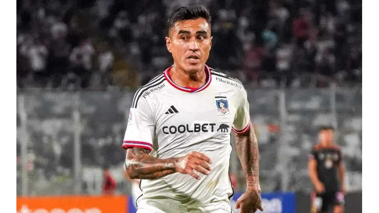 Lezcano sigue sin convencer a Gustavo Quinteros y a los hinchas albos.